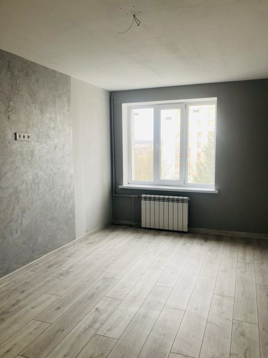 Продам трьох кімнатну у м.Новий Розділ.