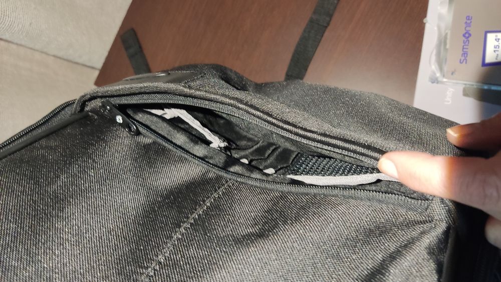 Mochila sansonite nova para portátil 15.4 in