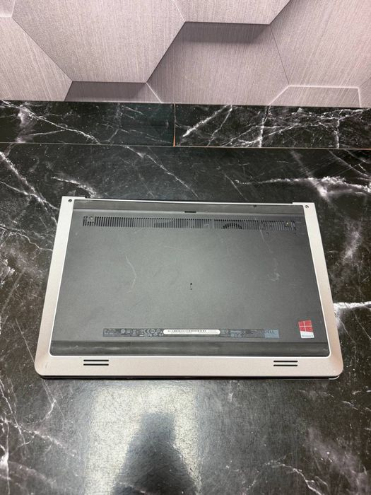 Ноутбук Dell P39F