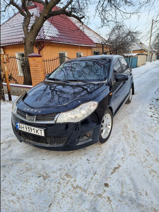 Авто в хорошому стані нефарбоване