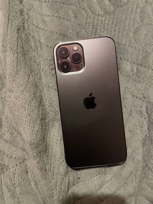 Продам айфон 12 про макс на 256гб