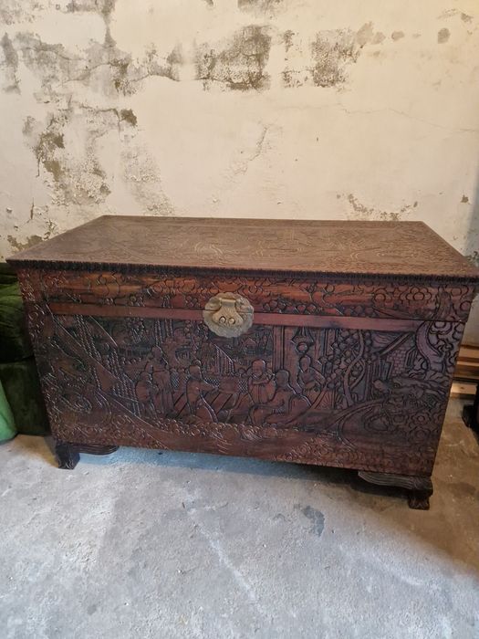 Arca antiga/vintage madeira de ótima qualidade