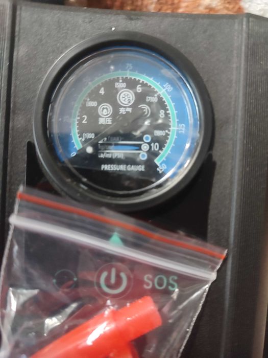 Автомобильный компресор новый