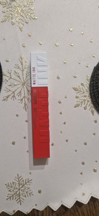 Maybelline Pomadka  do ust plynna