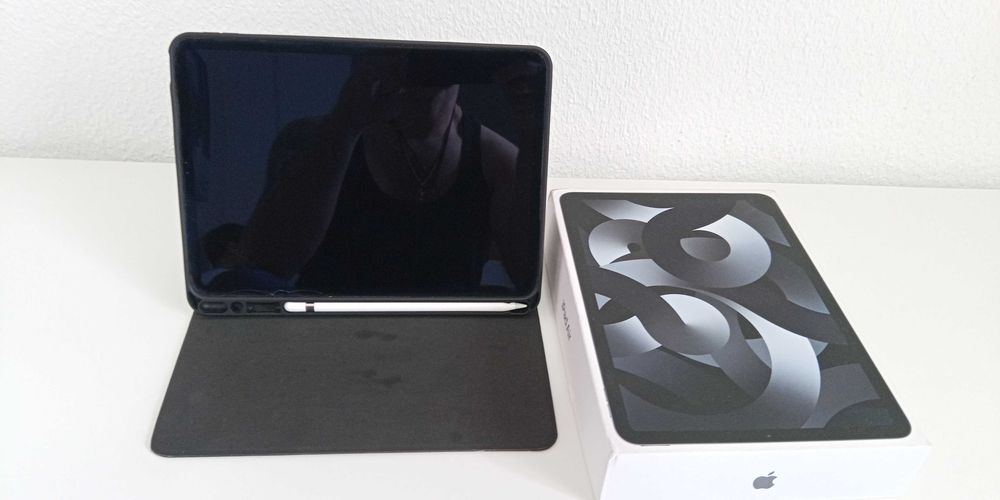 iPad Air 5th gen Wi-Fi 64Gb + Apple pencil