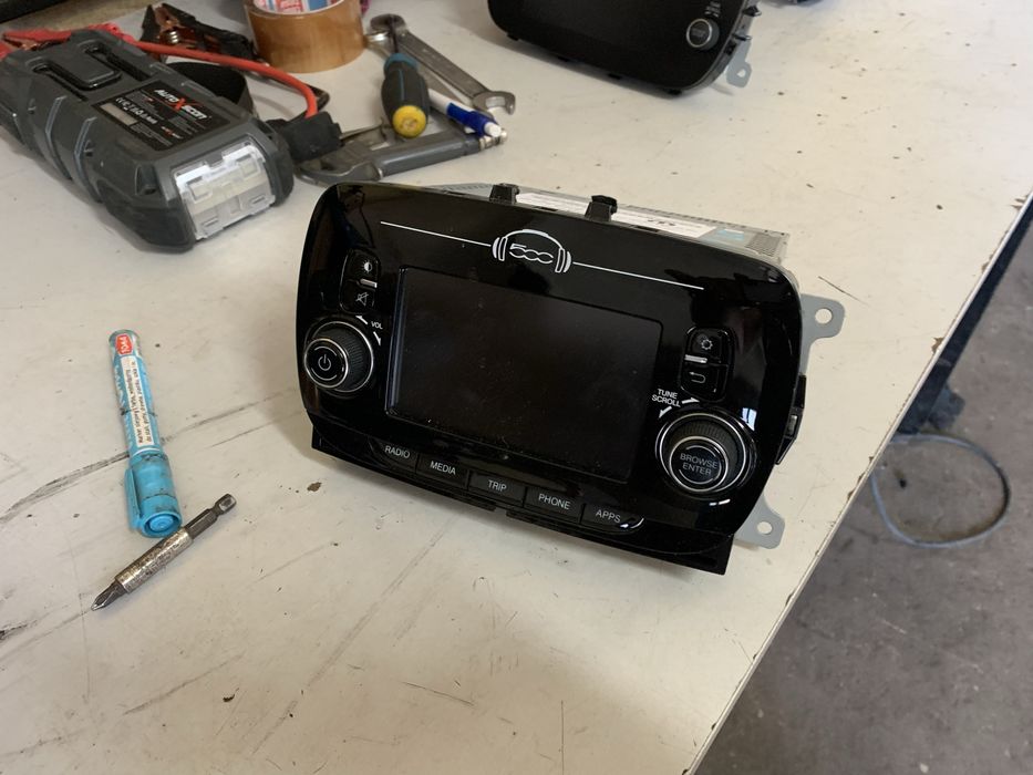 Radio z nawigacją Fiat 500 Lift