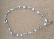 Naszyjnik z kamienii naturalnych na igłach jubilerskich