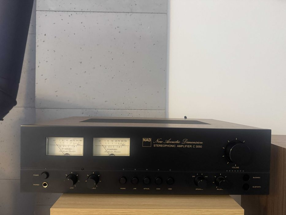 NAD C3050 + moduł BlueOS MDC2 (Dirac Live) – stan idealny, jak nowy