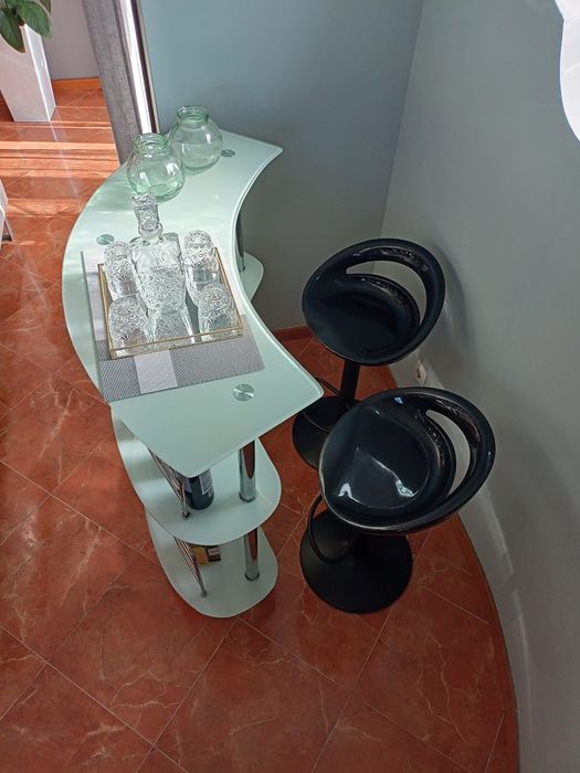 Mini bar em vidro