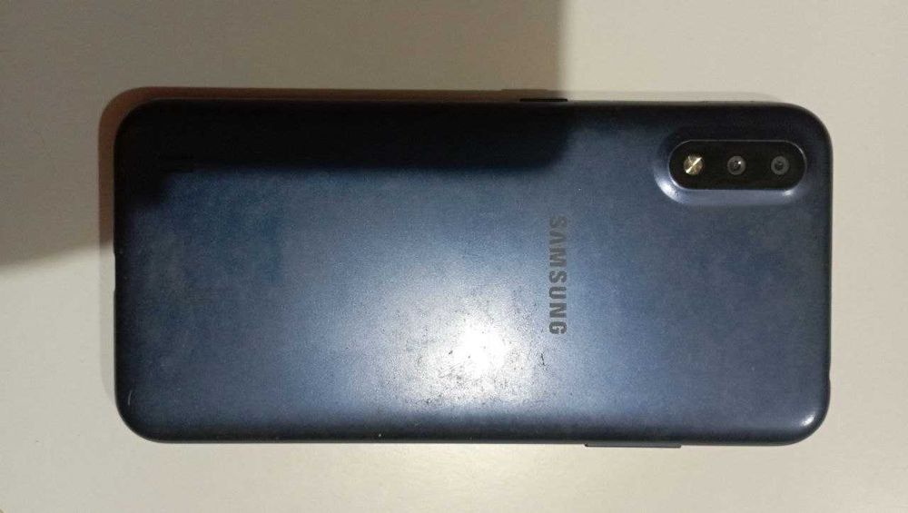 продаю телефон Samsung galaxy a01