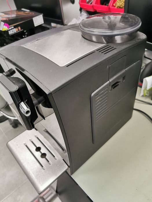 Ekspres do kawy Siemens EQ.5 na części