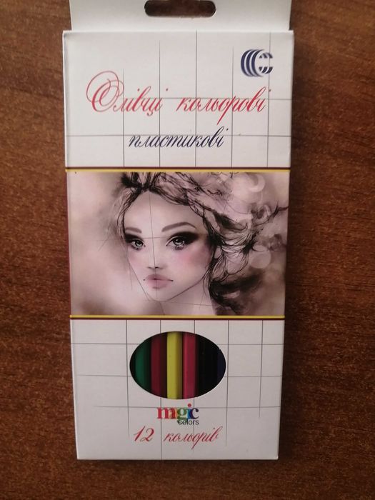Кольорові олівці  12 кольорів