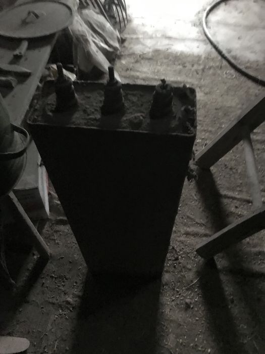 Продам конденсаторную батарею