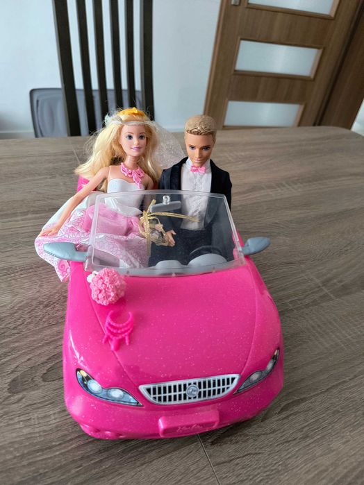Lalka Barbie Młoda Para w różowym aucie