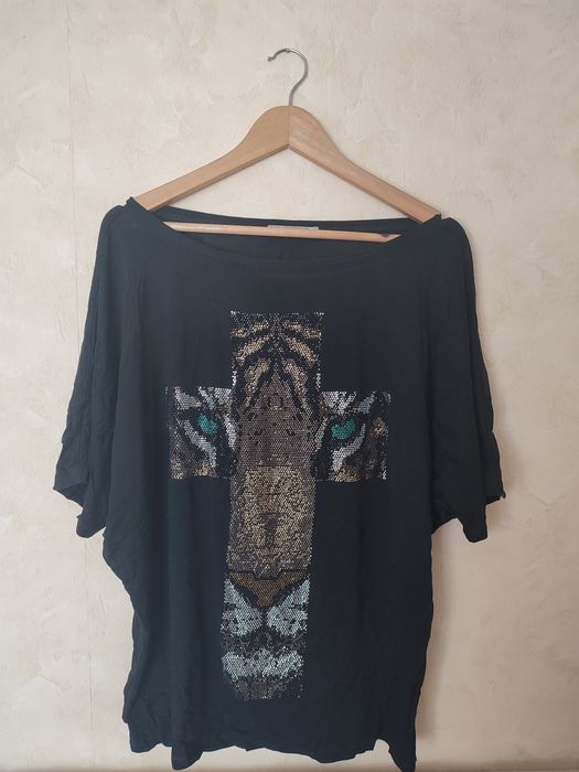 Жіноча футболка гарний стан