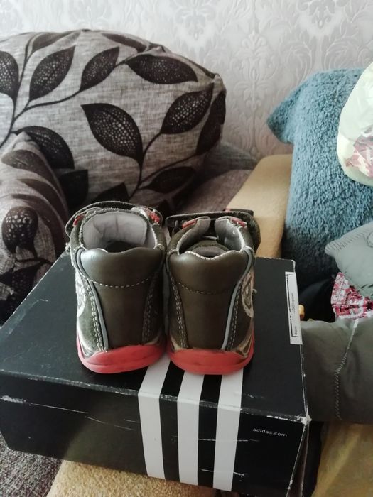 Продам ботиночки на хлопчика,демісезон