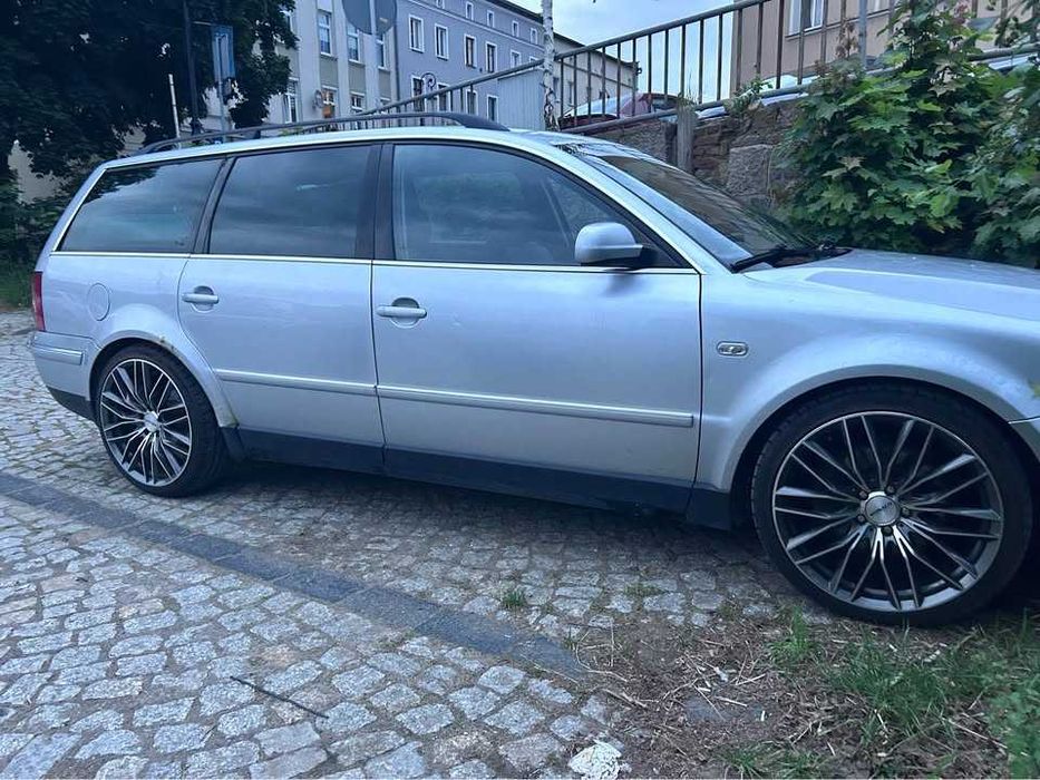 Volkswagen Passat B5 2.3 VR5 170KM