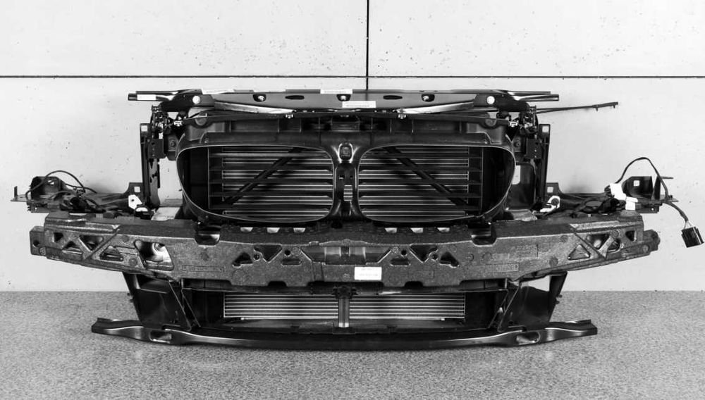 Панель радиаторов телевизор BMW 5 f10 f11 USA EU Разборка бмв 5 ф10