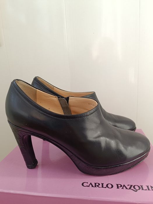 Ботильйони демісезонні жіночі чорні шкіряні carlo pazolini 39 розміру