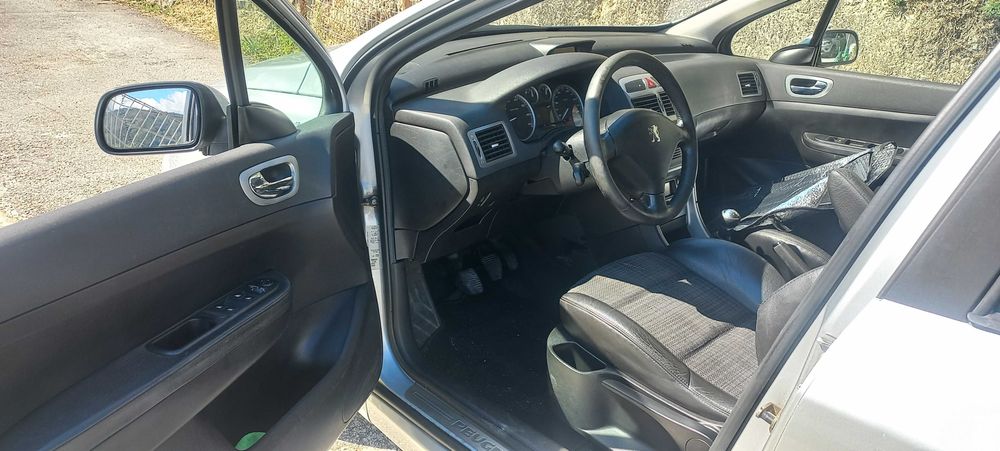Peugeot 307 2.0 cc Gasolina Ano 2003