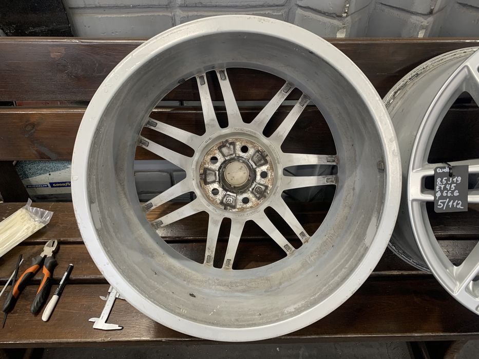 99 Оригинальные литые диски Audi 5/112 R19 et45 4G0601025s