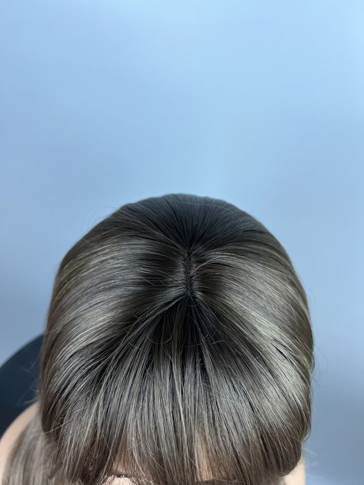 Peruka syntetyczna z grzywką