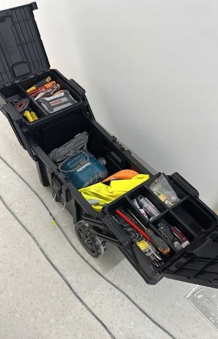 Skrzynka Narzędziowa Na Kółkach 7” Walizka Modułowa Mocna 56L Budowa