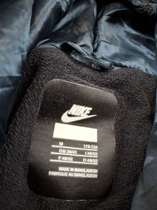 Oryginalna Męska Bluza z Kapturem Nike – Wypukłe Hafty / Miasta / Wiatrówka M
