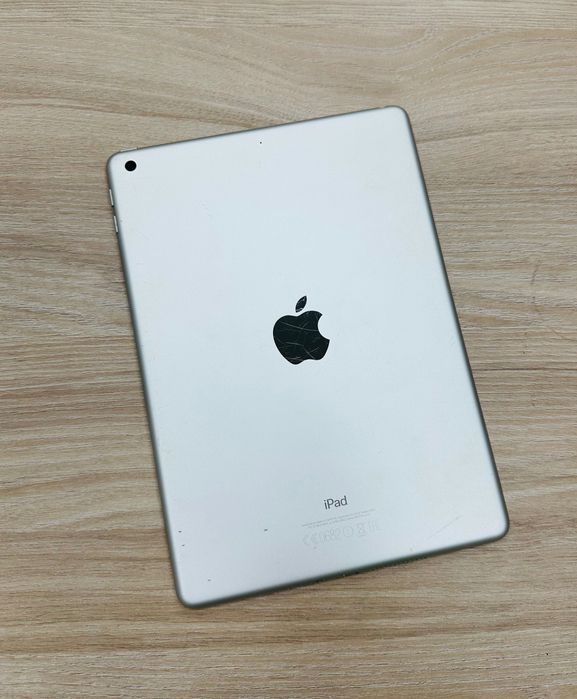 Apple iPad 5 32Gb Silver WiFi