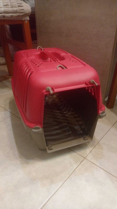 Переноска для тварин