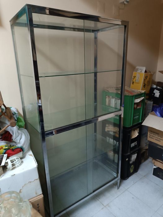 Vitrine Metal e vidro
