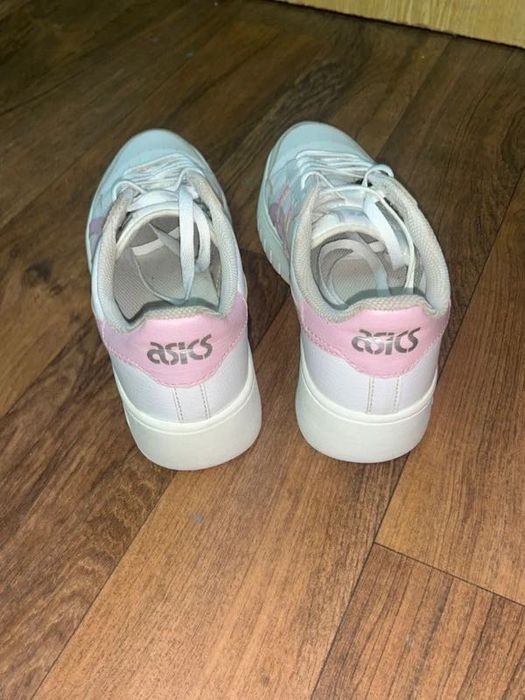 asics  кросівки жіночі