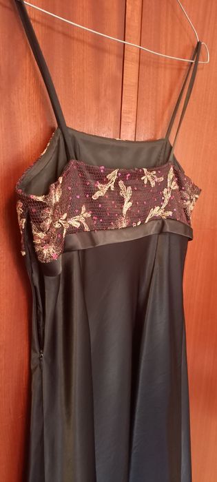 Vestido de cerimónia preto comprido usado c/ bolero rosa fushia,