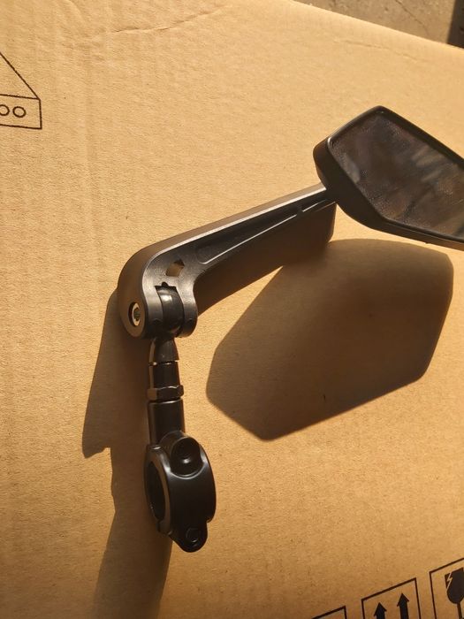Espelho lado direito Trotinete NOVO -- robusto64286046159617122