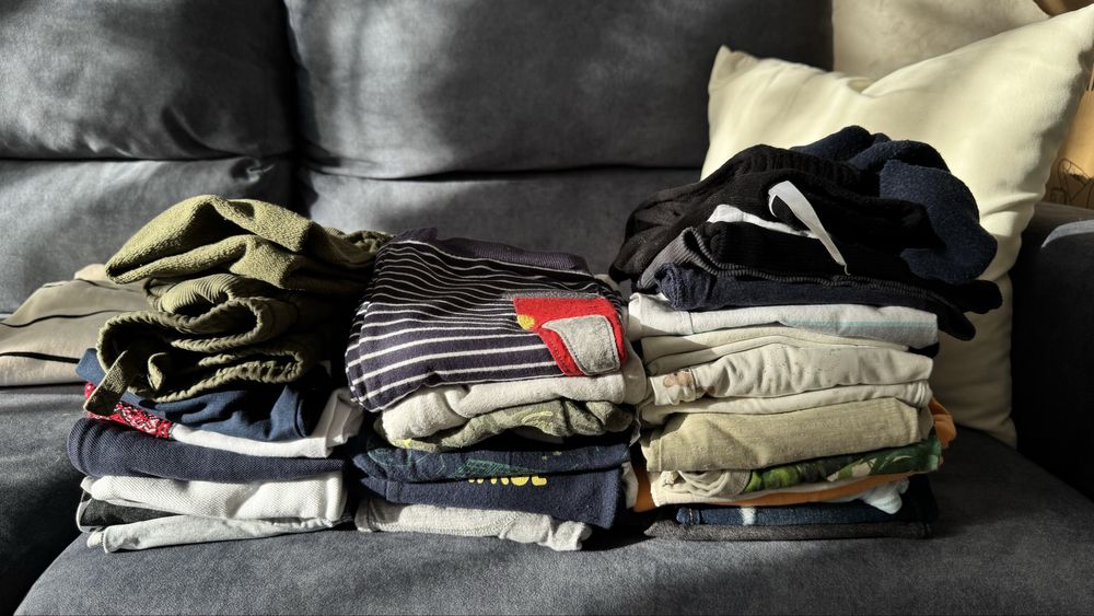 Віддам пакет речей для хлопчика 2-3 роки