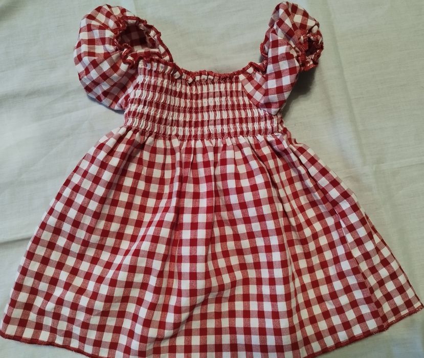 Vestido vermelho 6 meses menina usado apenas uma vez marca girandola