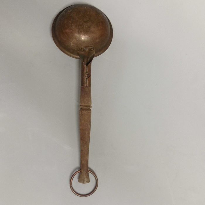 Miedziana chochla, czerpak