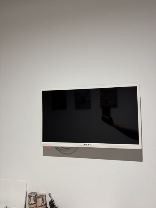 Televisão kunft + suporte fixo
