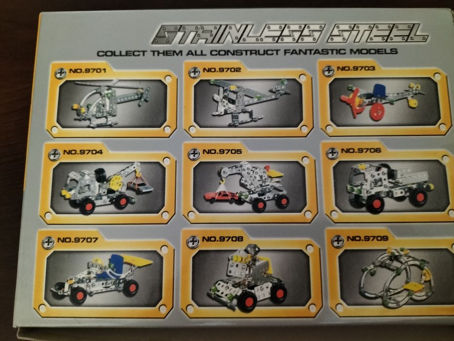 Металлический конструктор.