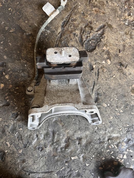 Bmw 5 f10 f11 lapa poduszka skrzyni biegów