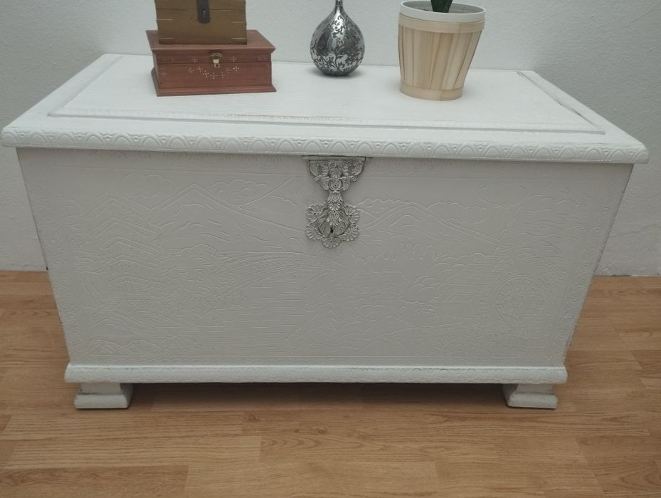 Arca antiga cânfora