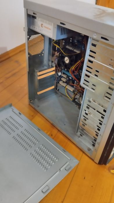 Продам збірку ПК. Все працює тільки немає відеокарти