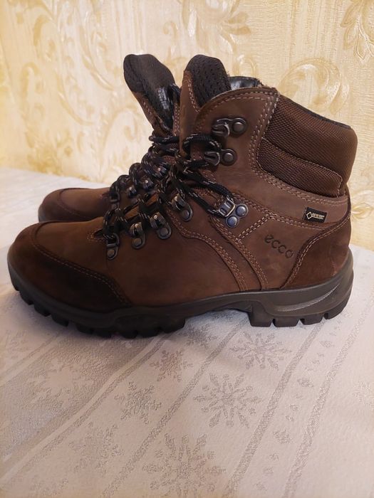Продам Ботинки Ecco