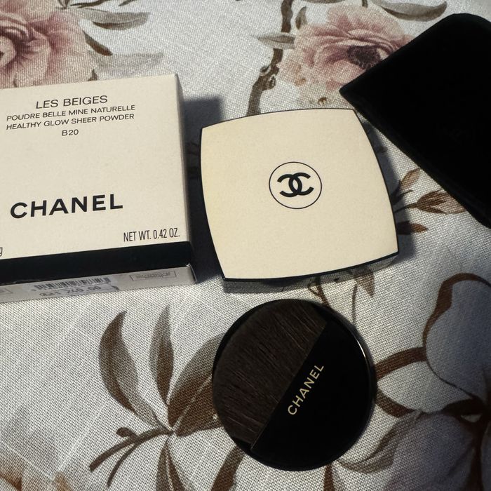 Chanel les beiges b20 puder