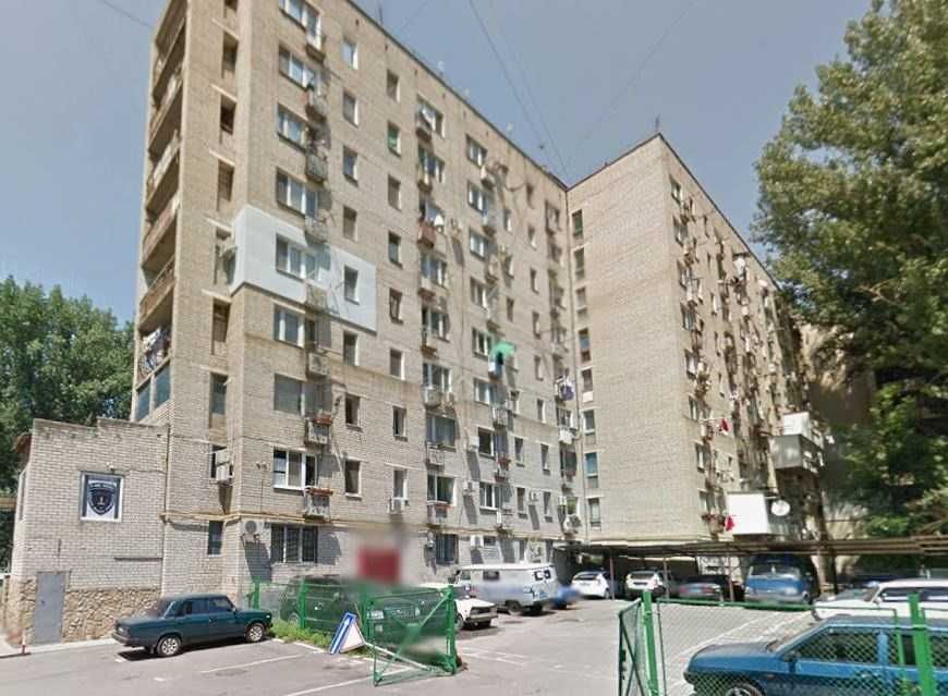 Продам 2 комнатную квартиру,  поселок Котовского, ул. Ак. Заболотного.