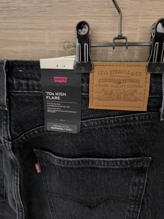 Levi's Strauss 70s High Flare