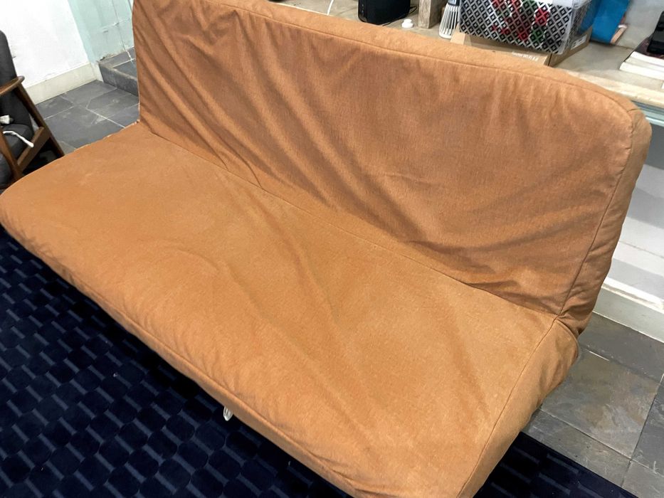 Sofá-cama Nyhamn (IKEA) + capa Soferia