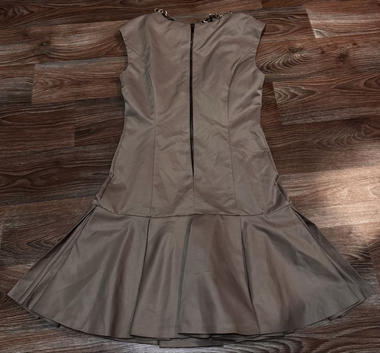 Сукня колір капучіно