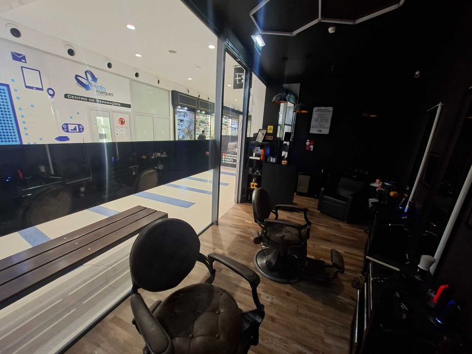 Trespasse de Barbearia em Lordelo - Guimarães