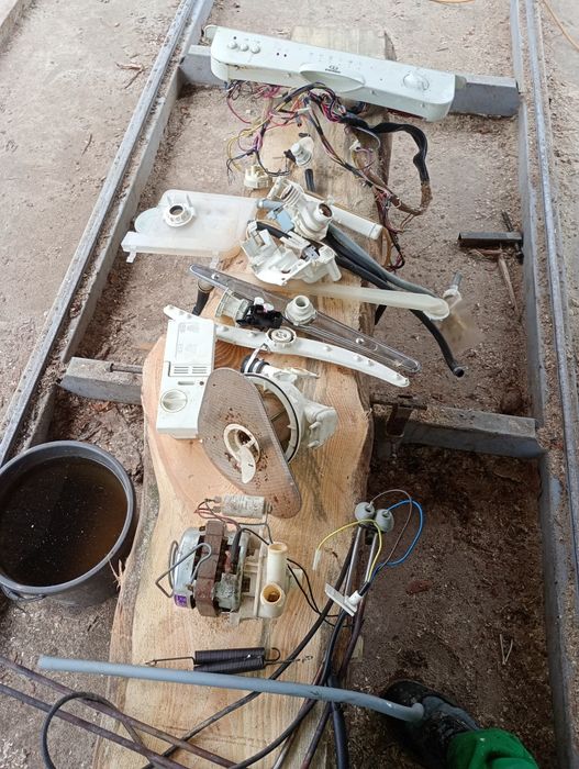 Części zmywarka indesid D63